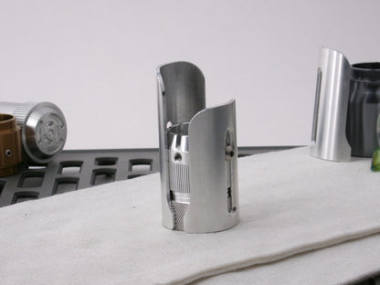 Assembled VHC-compatible, Component Schema Kit - Emitter Type 5, standing proud facing right.