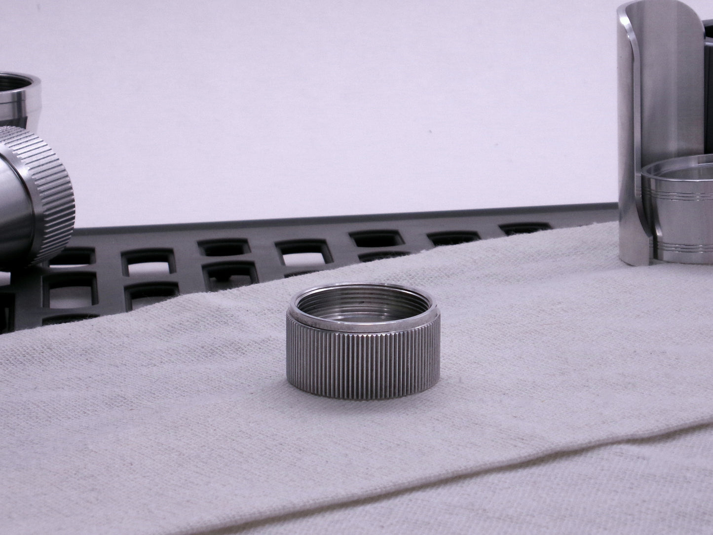 VHC compatible knurled body segment sitting flat on a cloth