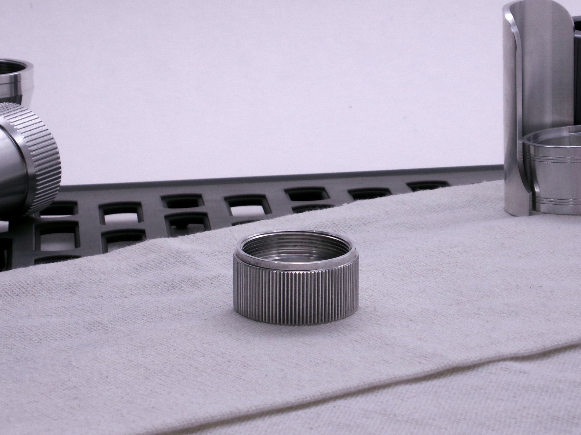 VHC compatible knurled body segment sitting flat on a cloth